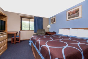 Standard Room, 1 King Bed | Desk, free cots/infant beds, free WiFi, bed sheets