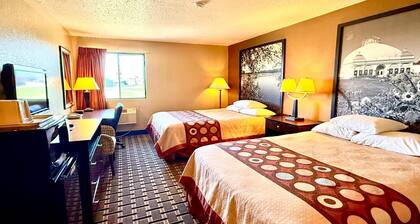 Super 8 by Wyndham Melrose