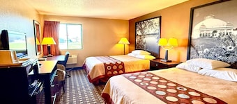 Super 8 by Wyndham Melrose