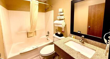 Super 8 by Wyndham Melrose