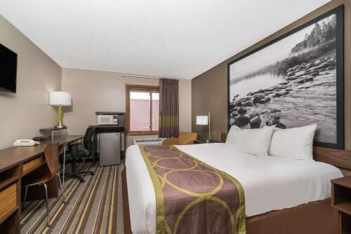 Desk, cots/infant beds, rollaway beds, free WiFi