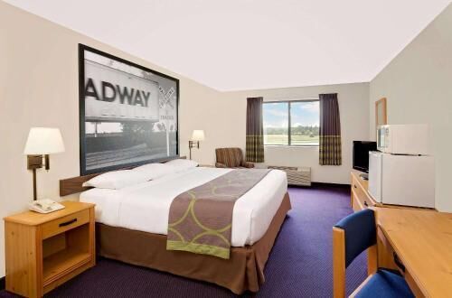 Artículos del minibar gratis y escritorio 