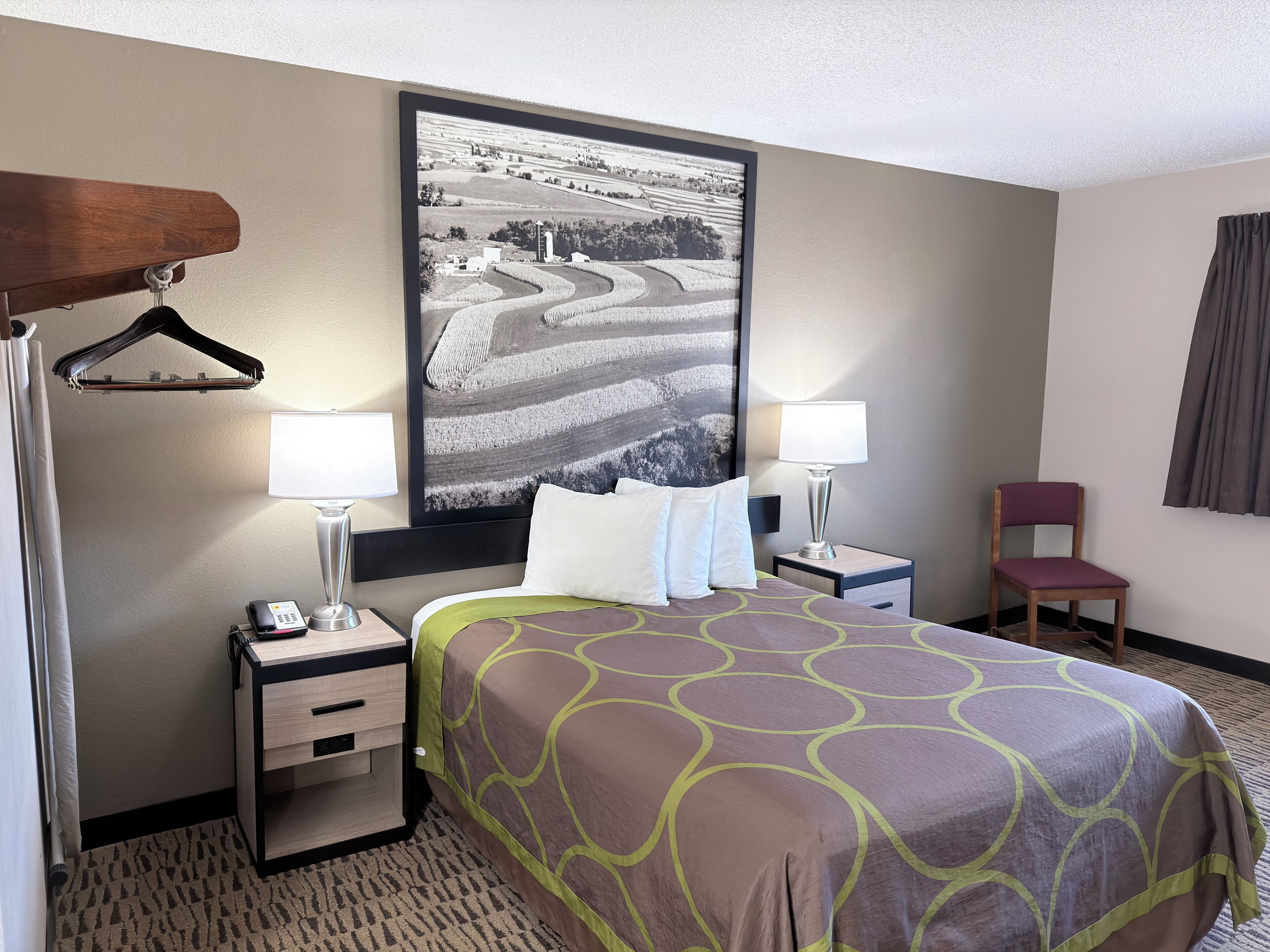 Chambre, 1 grand lit, non-fumeur