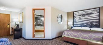 Baymont Inn And Suites By Wyndham Platteville