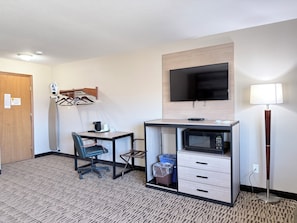 Efficiency, Room, 2 Queen Beds, Non Smoking | Individually decorated, individually furnished, laptop workspace - Super 8 by Wyndham Platteville (Platteville)