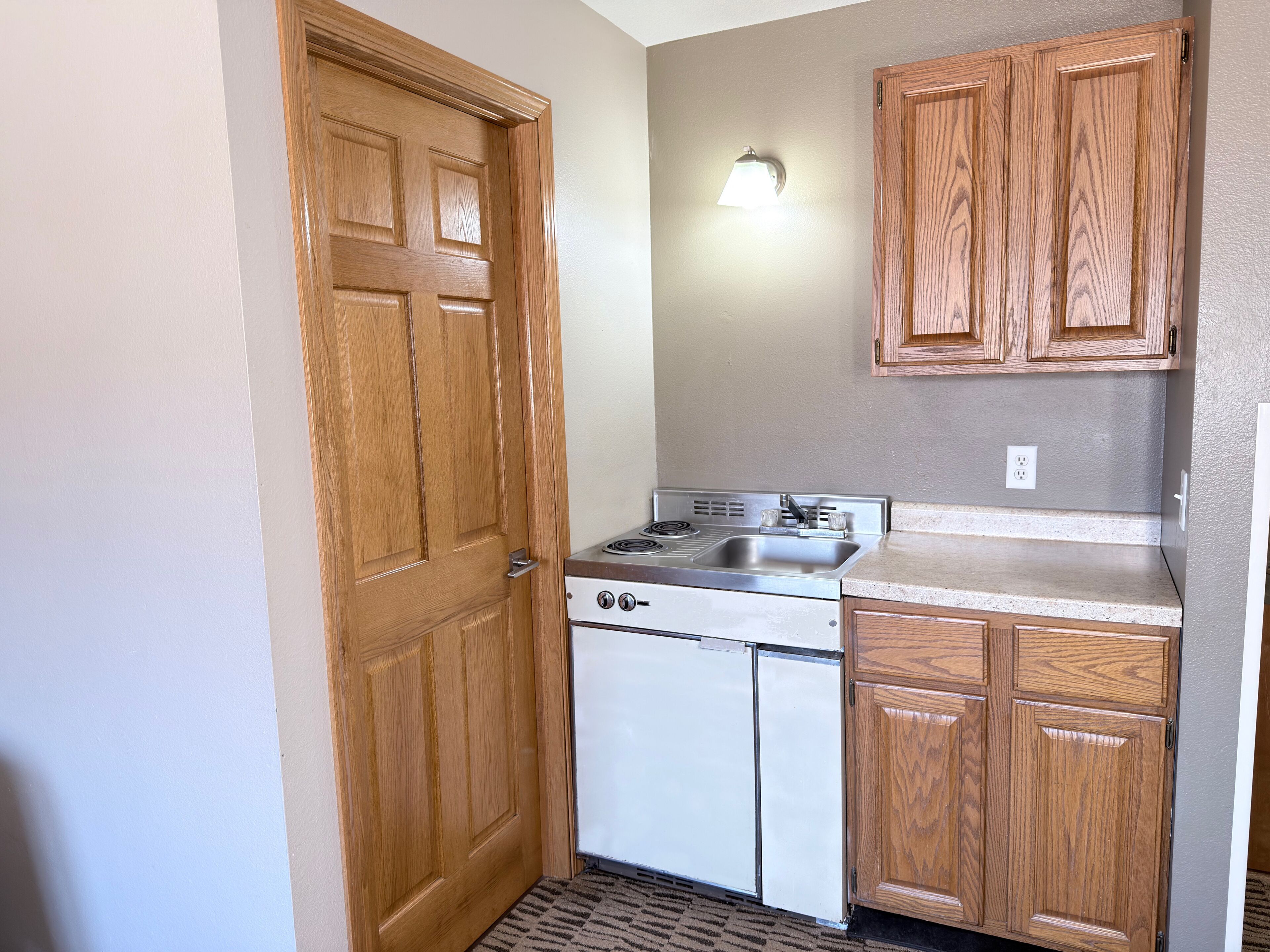 Efficiency, Room, 2 Queen Beds, Non Smoking | Individually decorated, individually furnished, laptop workspace