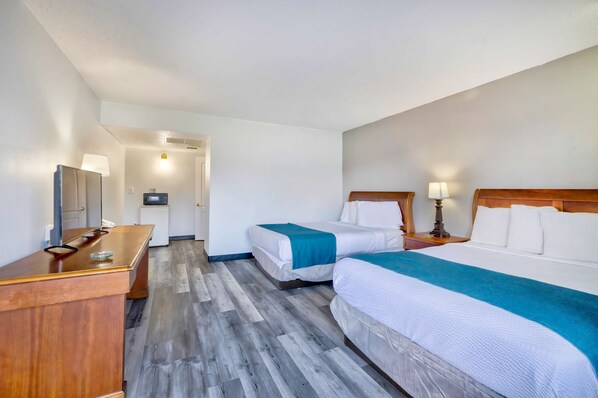 Iron/ironing board, free WiFi, bed sheets, alarm clocks