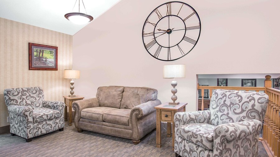 Super 8 by Wyndham Havre