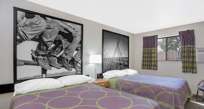 Super 8 by Wyndham Havre