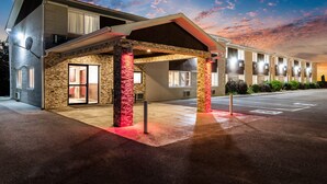 Exterior - Red Roof Inn Dry Ridge (Dry Ridge)