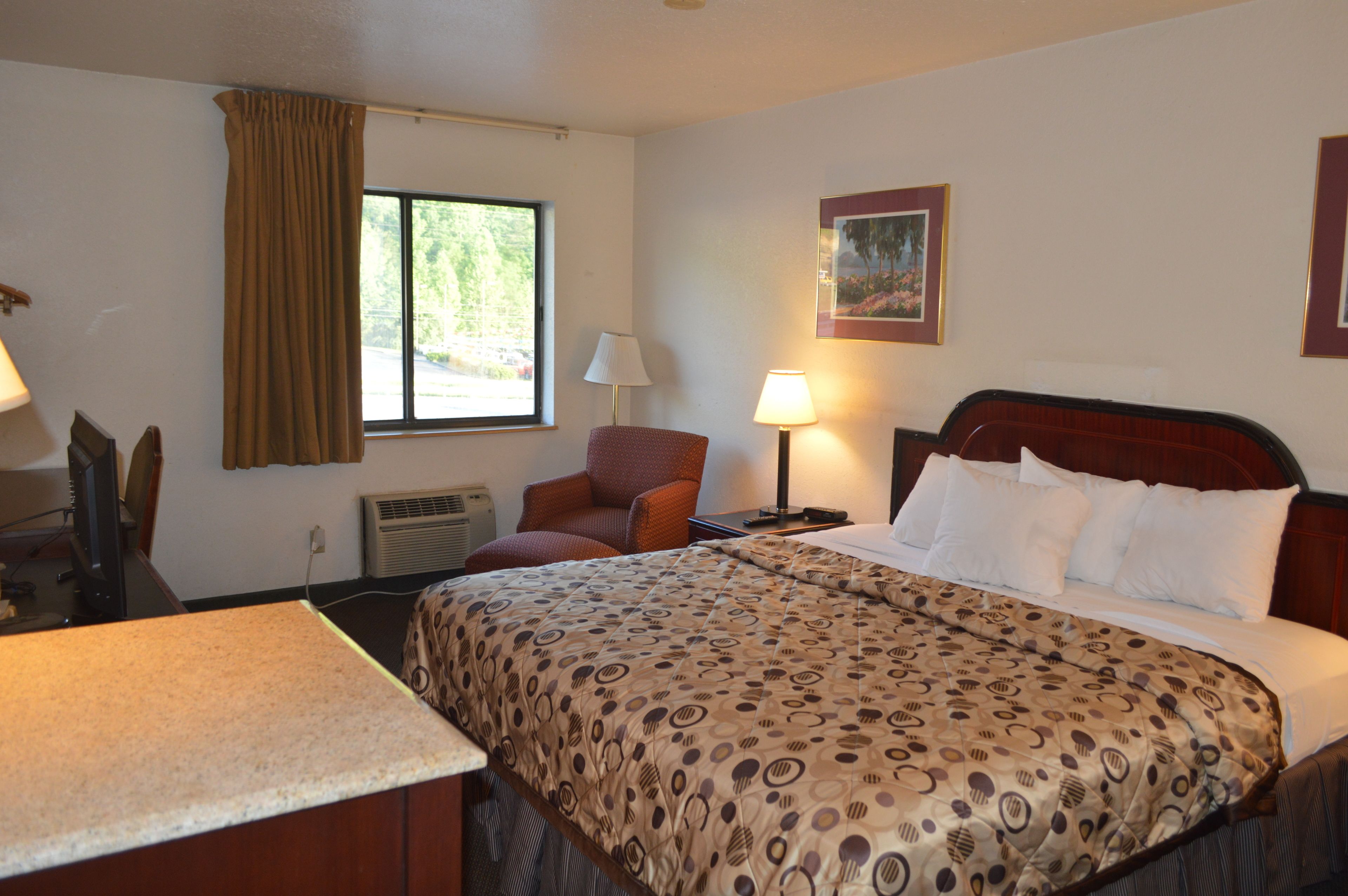 Tabla de planchar con plancha, cunas gratuitas y camas extra 