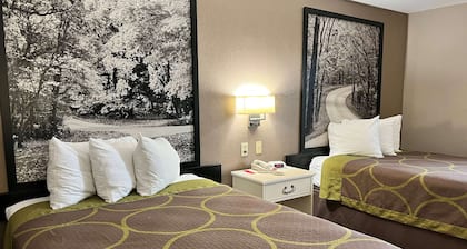 Super 8 by Wyndham Indianapolis/Emerson Ave