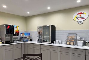 Free daily continental breakfast 