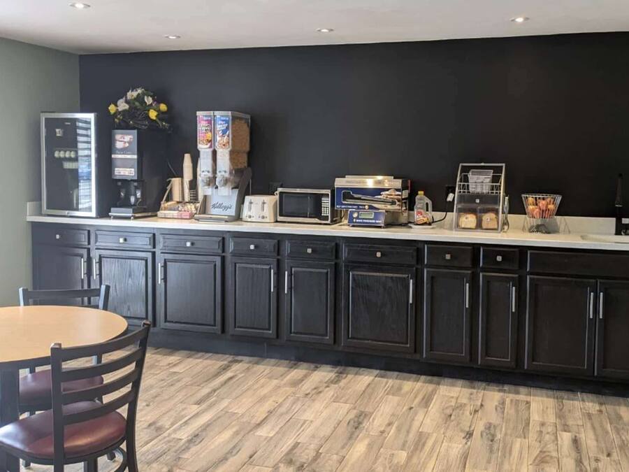 Free daily on-the-go breakfast