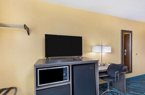 Desk, iron/ironing board, free WiFi, bed sheets