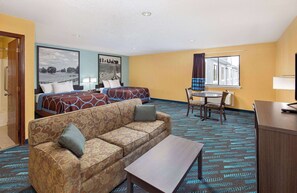 Studio Suite, 2 Queen Beds, Smoking