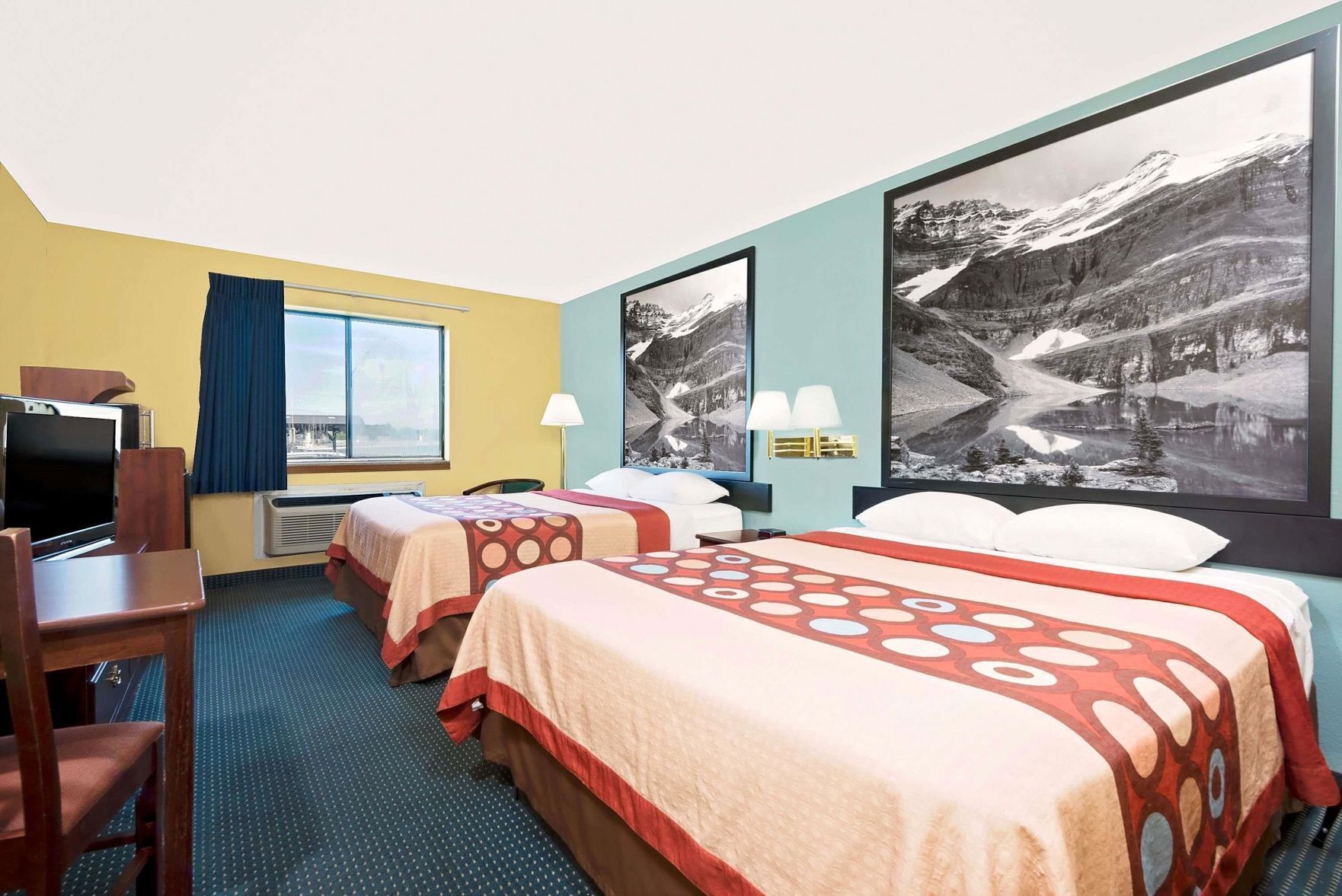 Desk, iron/ironing board, free WiFi, bed sheets