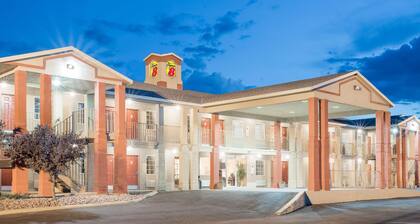 Super 8 by Wyndham Van Horn