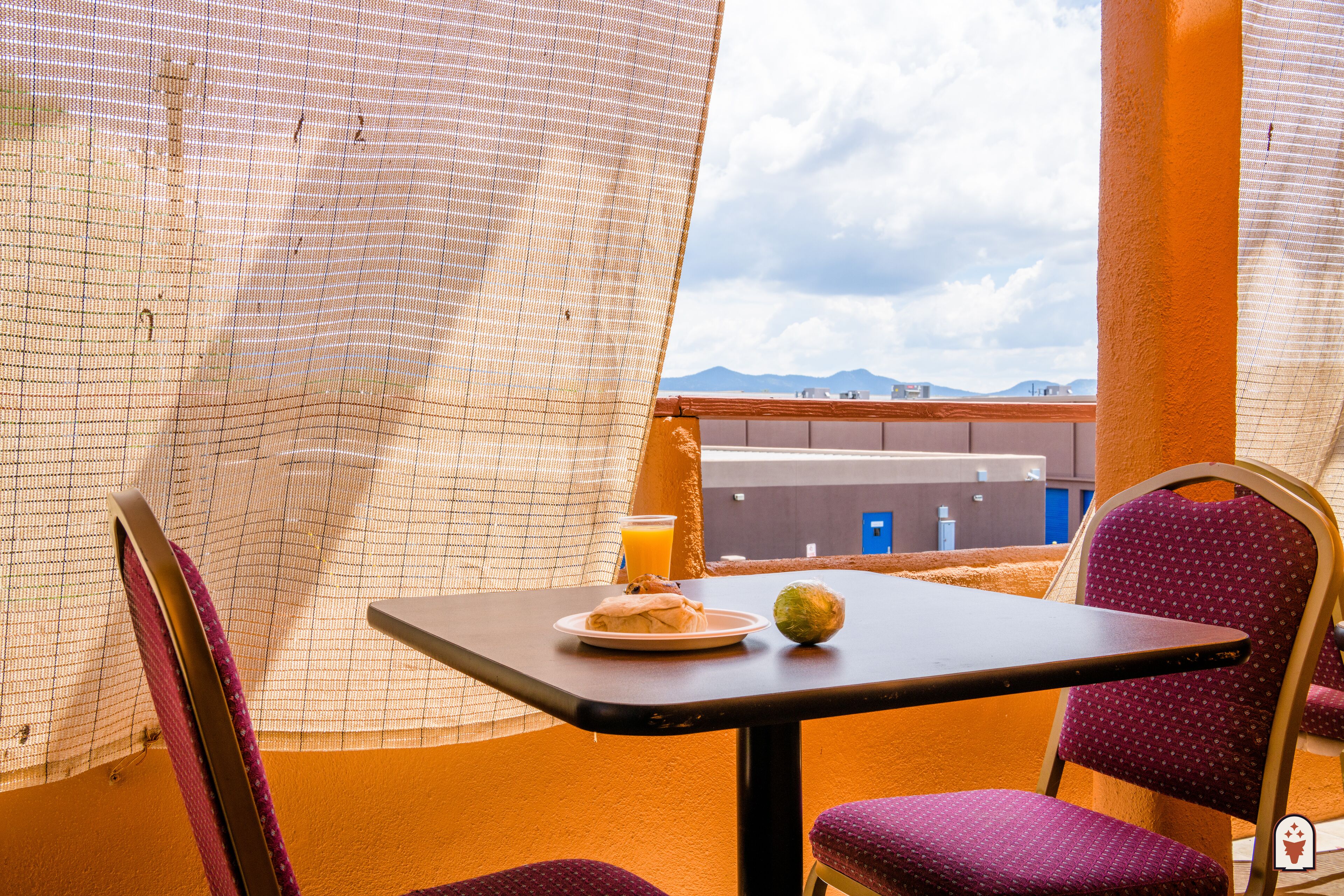 Free daily self-serve breakfast