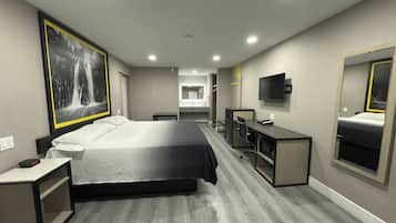 Standard Room, 1 King Bed | Free cribs/infant beds, free rollaway beds, free WiFi, bed sheets