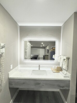 Free toiletries, towels