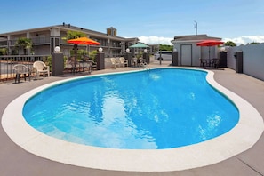 Seasonal outdoor pool