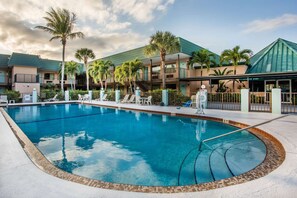 Outdoor pool, sun loungers