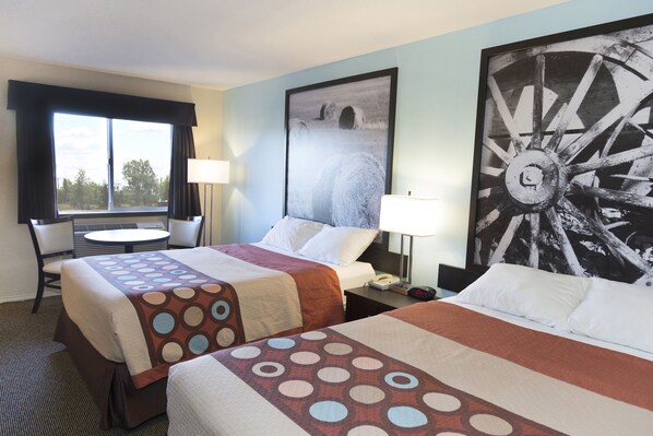 Blackout drapes, iron/ironing board, free cribs/infant beds - Super 8 by Wyndham Strathmore (Strathmore)