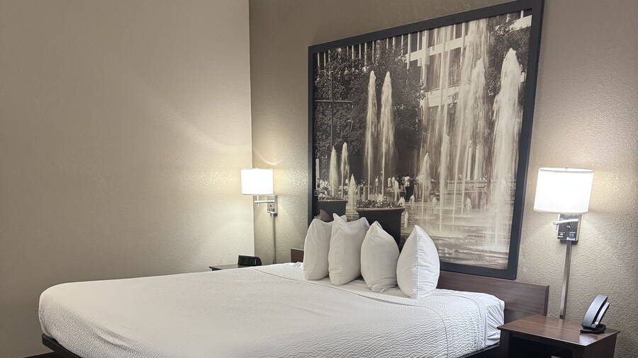 Super 8 by Wyndham Hernando