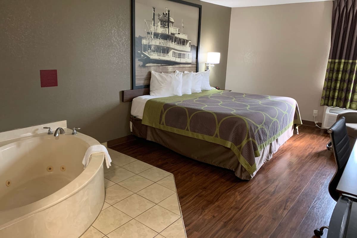 Studio Suite, 1 King Bed, Non Smoking