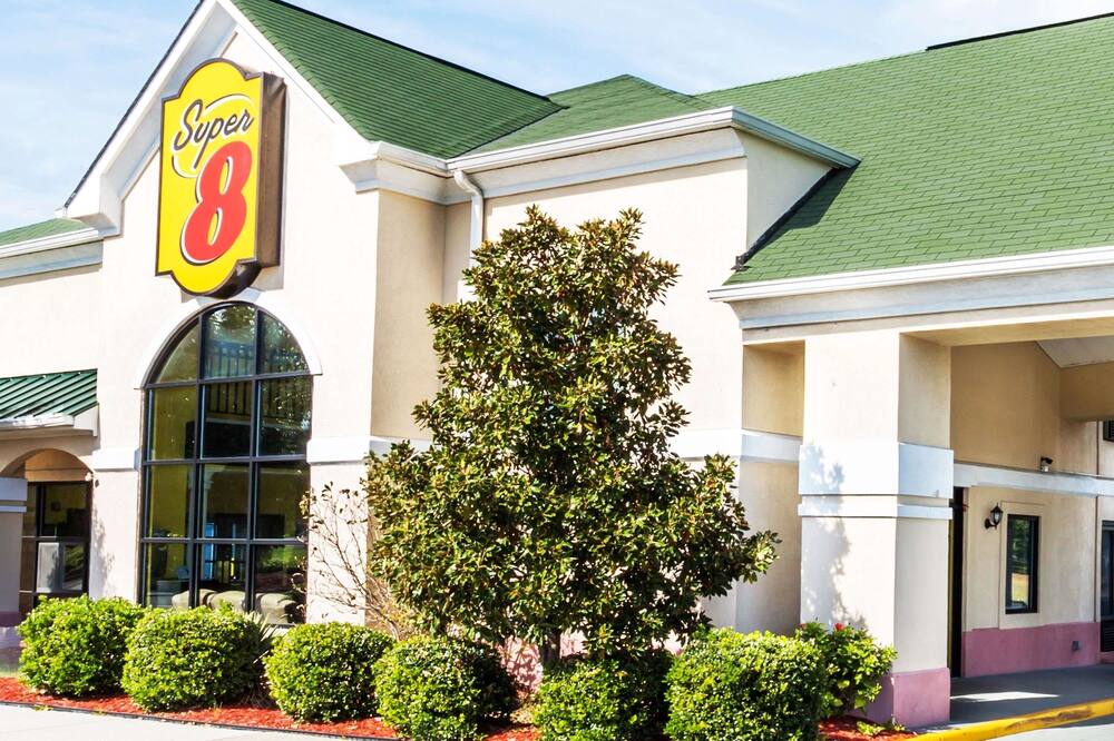 luxury hotels in Petersburg, Va