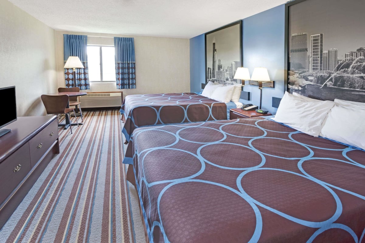 Blackout drapes, cribs/infant beds, rollaway beds, free WiFi