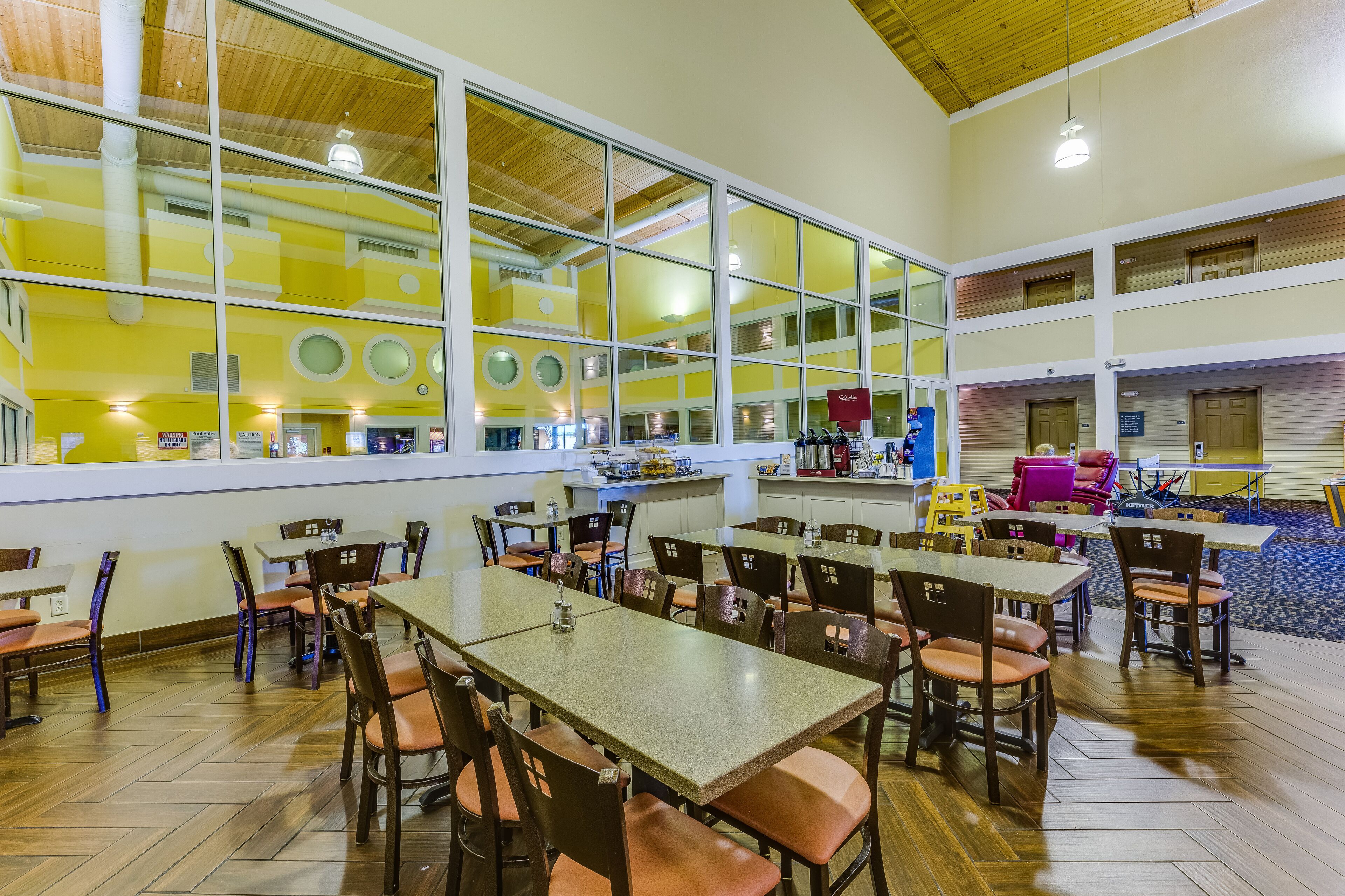 free daily on-the-go breakfast