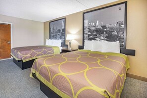 In-room safe, desk, iron/ironing board, free cots/infant beds - Super 8 by Wyndham Mount Laurel (Mount Laurel)