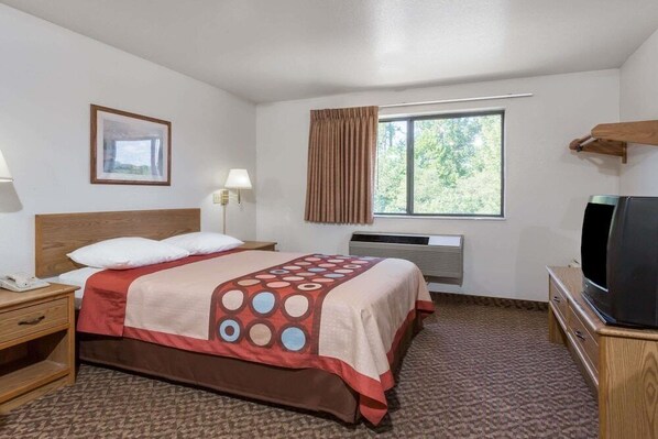 Desk, iron/ironing board, free WiFi, bed sheets