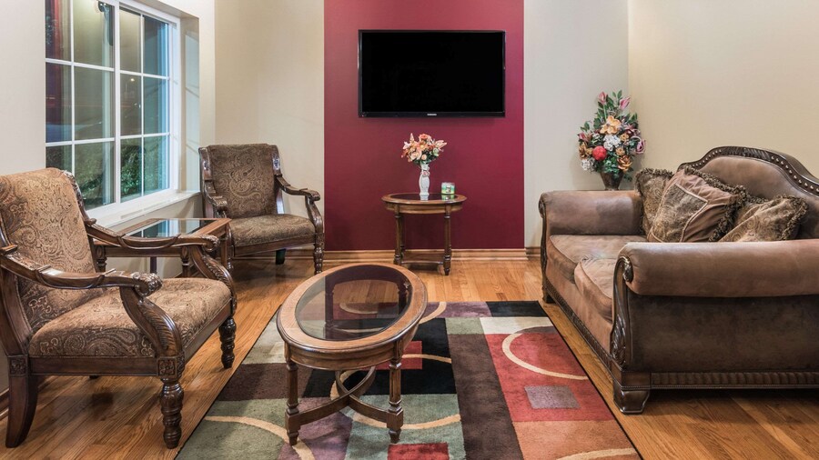 Super 8 by Wyndham Fort Worth North