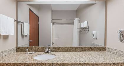 Super 8 by Wyndham Fort Worth North