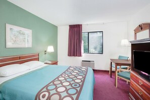 Standard Room, 1 Queen Bed | In-room safe, desk, laptop workspace, blackout drapes - Super 8 by Wyndham Kennett (Kennett)