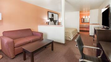 Desk, blackout curtains, free WiFi, bed sheets