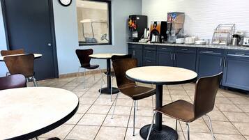 Petit déjeuner buffet compris tous les jours