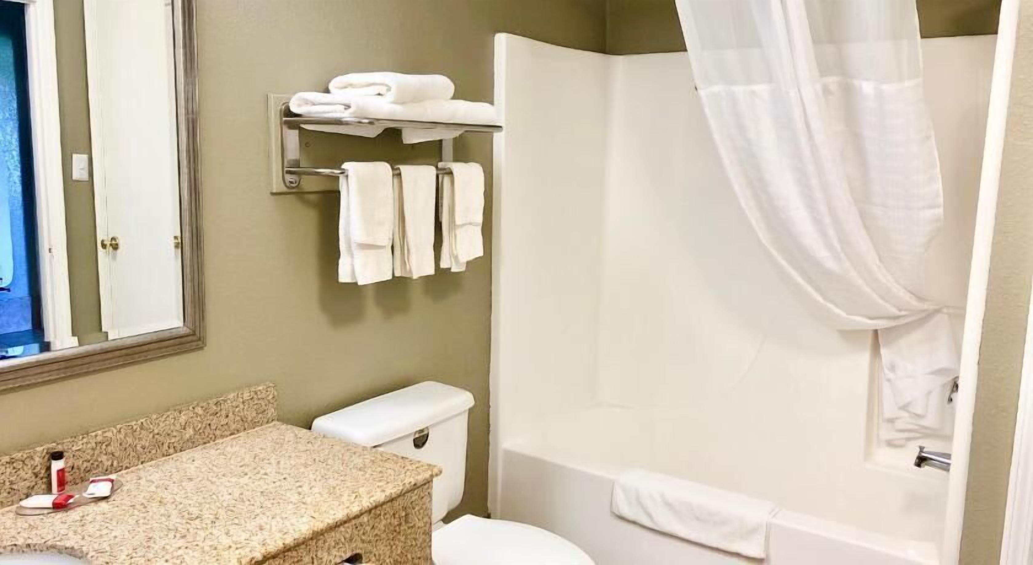 Bagno | Set di cortesia gratuito, asciugacapelli, asciugamani
