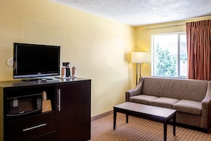 Suite, Nichtraucher | Bügeleisen/Bügelbrett, kostenloses WLAN, Bettwäsche