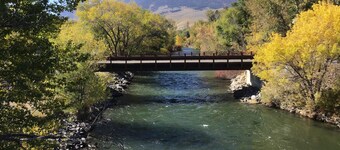 Super 8 by Wyndham Salmon