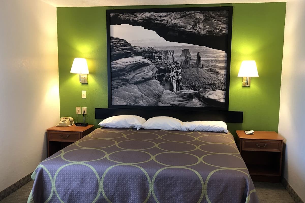 Desk, blackout drapes, iron/ironing board, free WiFi