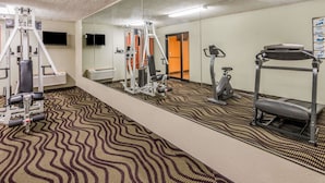 Fitness facility - Super 8 by Wyndham Batavia E of Darien Lake Theme Park (Batavia)