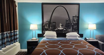 Super 8 by Wyndham Belleville St. Louis Area