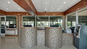 Reception - Baymont by Wyndham Panama City Beach (Panama City Beach)