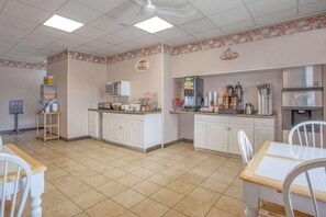 Petit déjeuner continental compris tous les jours