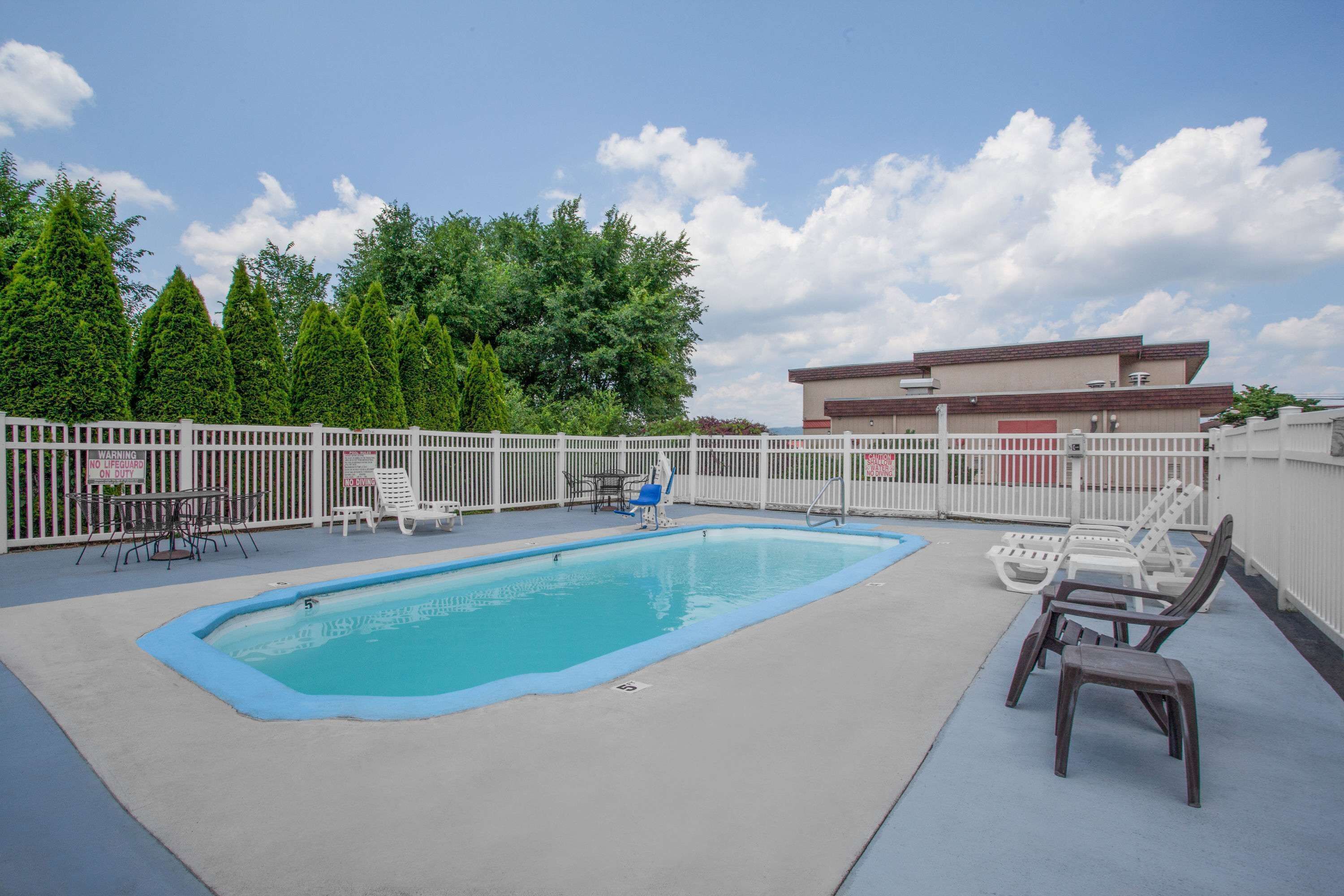 Piscina externa sazonal