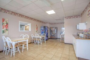 Petit déjeuner continental compris tous les jours